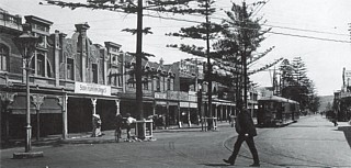 Ocean Beach end of the Corso in 1913 with Electric Tram